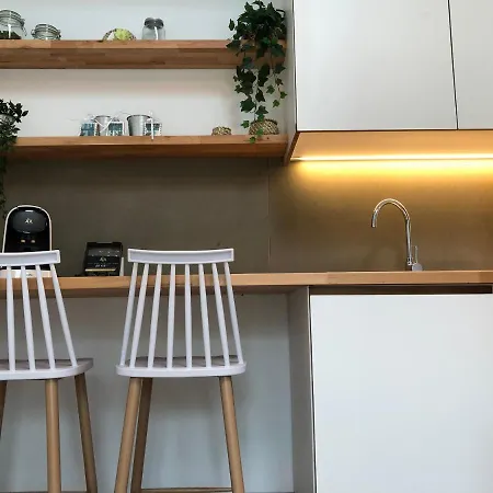Casitas De Madera O Loureiro * Noia