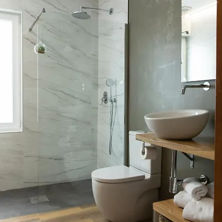 Casitas De Madera O Loureiro * Noya