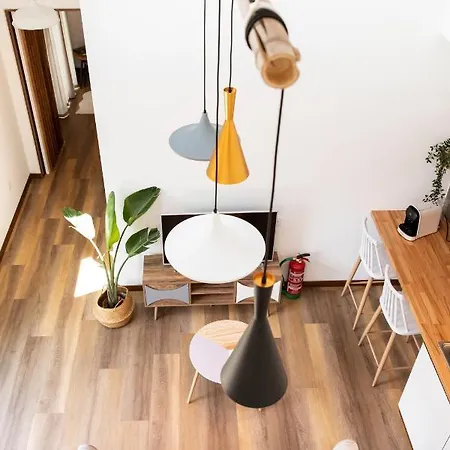 Casitas De Madera O Loureiro * Noia