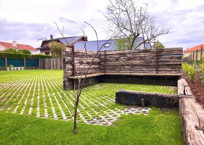 Casitas De Madera O Loureiro *