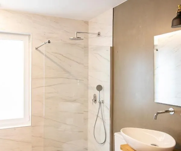 Casitas De Madera O Loureiro Daire Noia